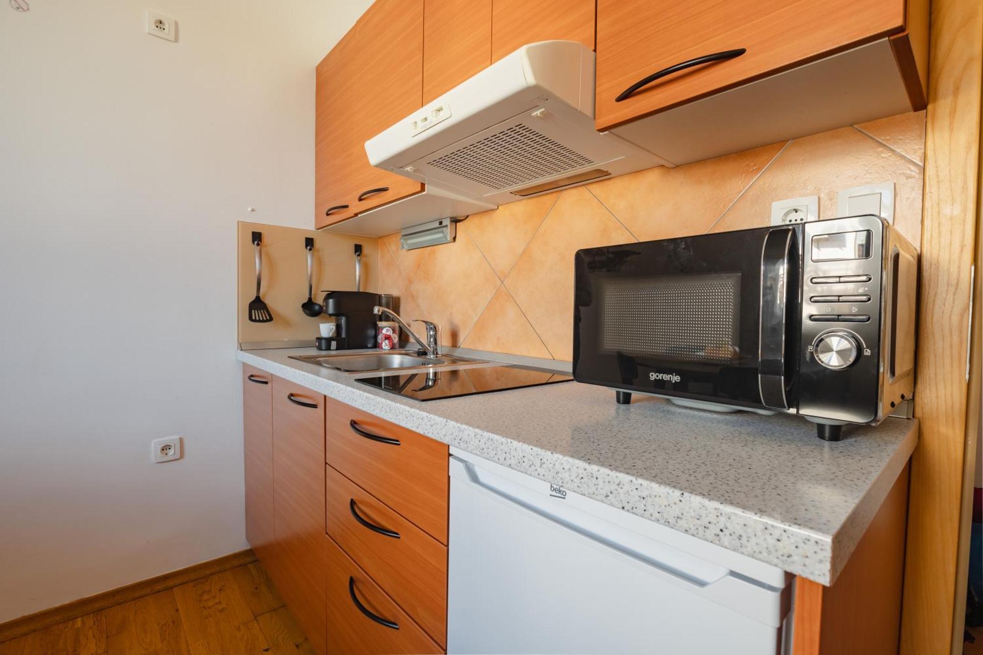 Vila Klara Apartments ลูบลิยานา ภายนอก รูปภาพ