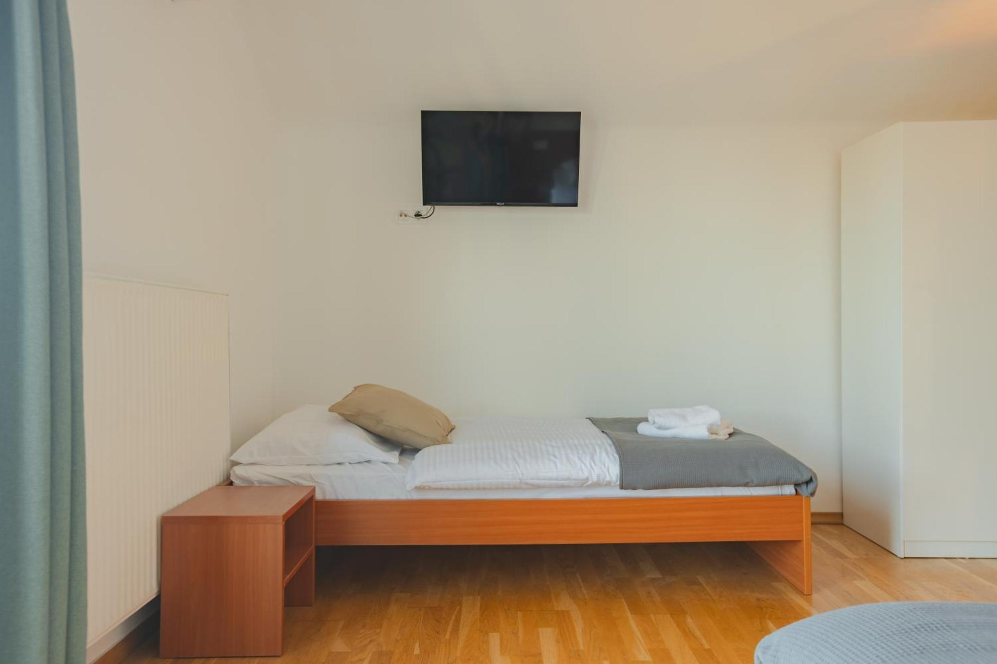 Vila Klara Apartments ลูบลิยานา ภายนอก รูปภาพ
